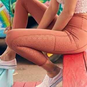 Aerie move laser cut leggings-NEW